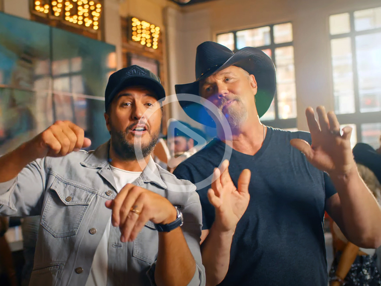 Trace Adkins “Where The Country Girls At"